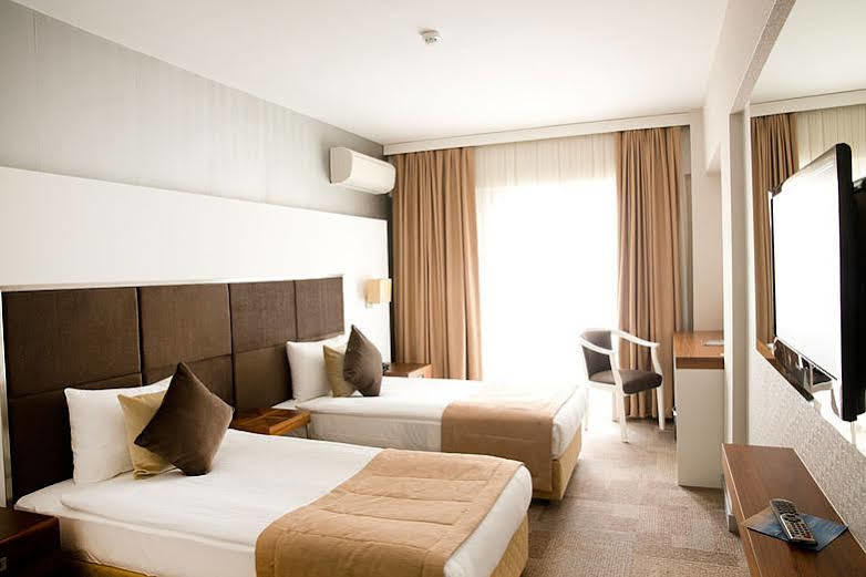 Kalinda Inn Hotel Ilica Кешме Экстерьер фото